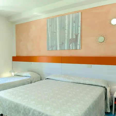Hotel The Marquee Castelnuovo di Garfagnana Exterior photo