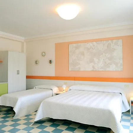Hotel The Marquee Castelnuovo di Garfagnana Exterior photo